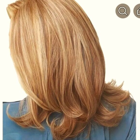 Fashion blond synthetic wig approx 20 inch long. New in bag. Cosplay etc. - Picture 2 of 9